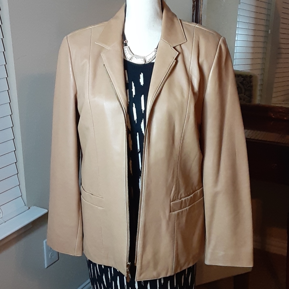Jones of New York Tan Leather Jacket Size Large